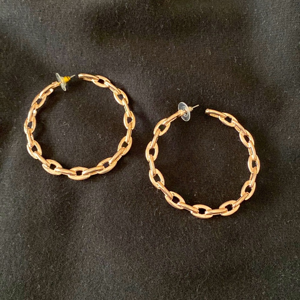 Chain hoop earrings